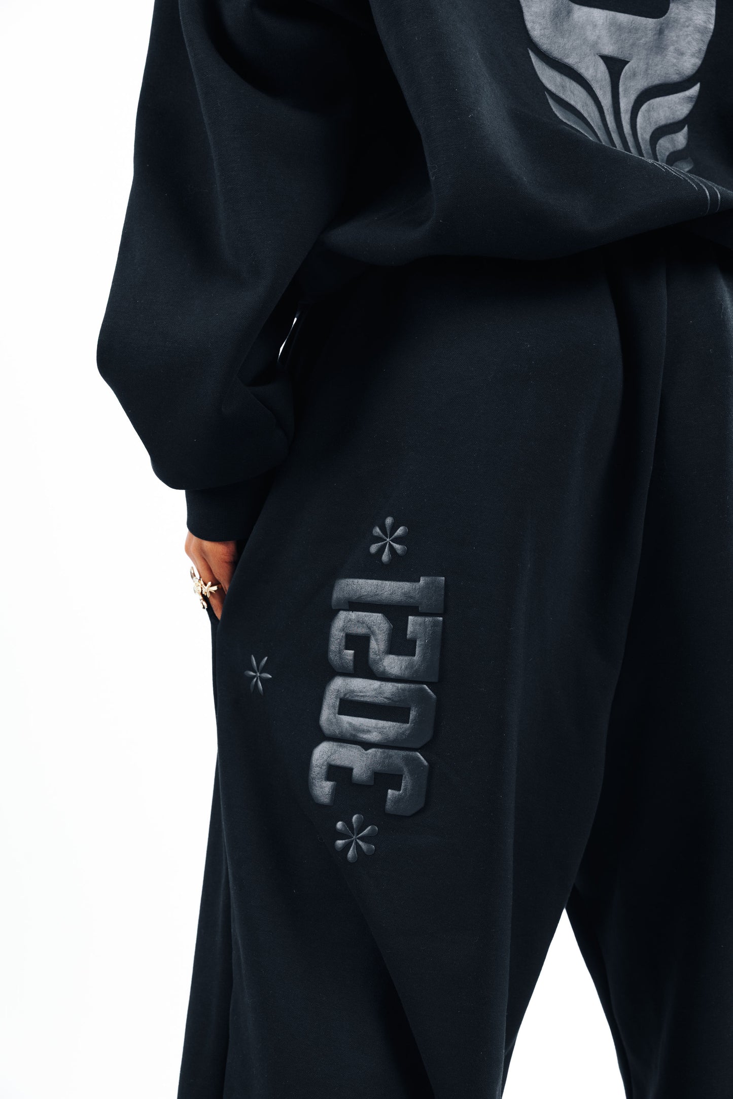 BLACK 3021 TRACKSUIT