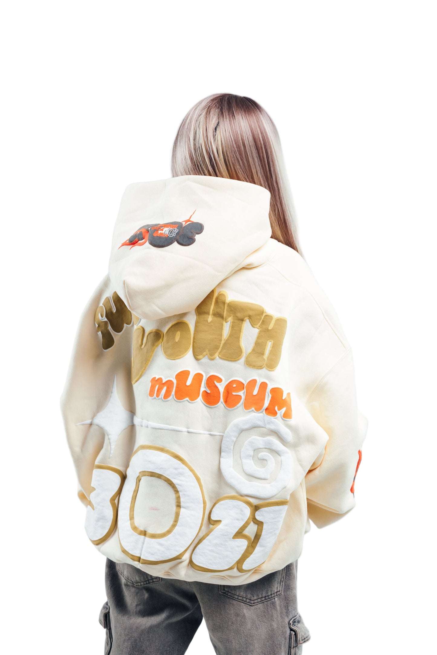 +LUCID DREAMS Beige*